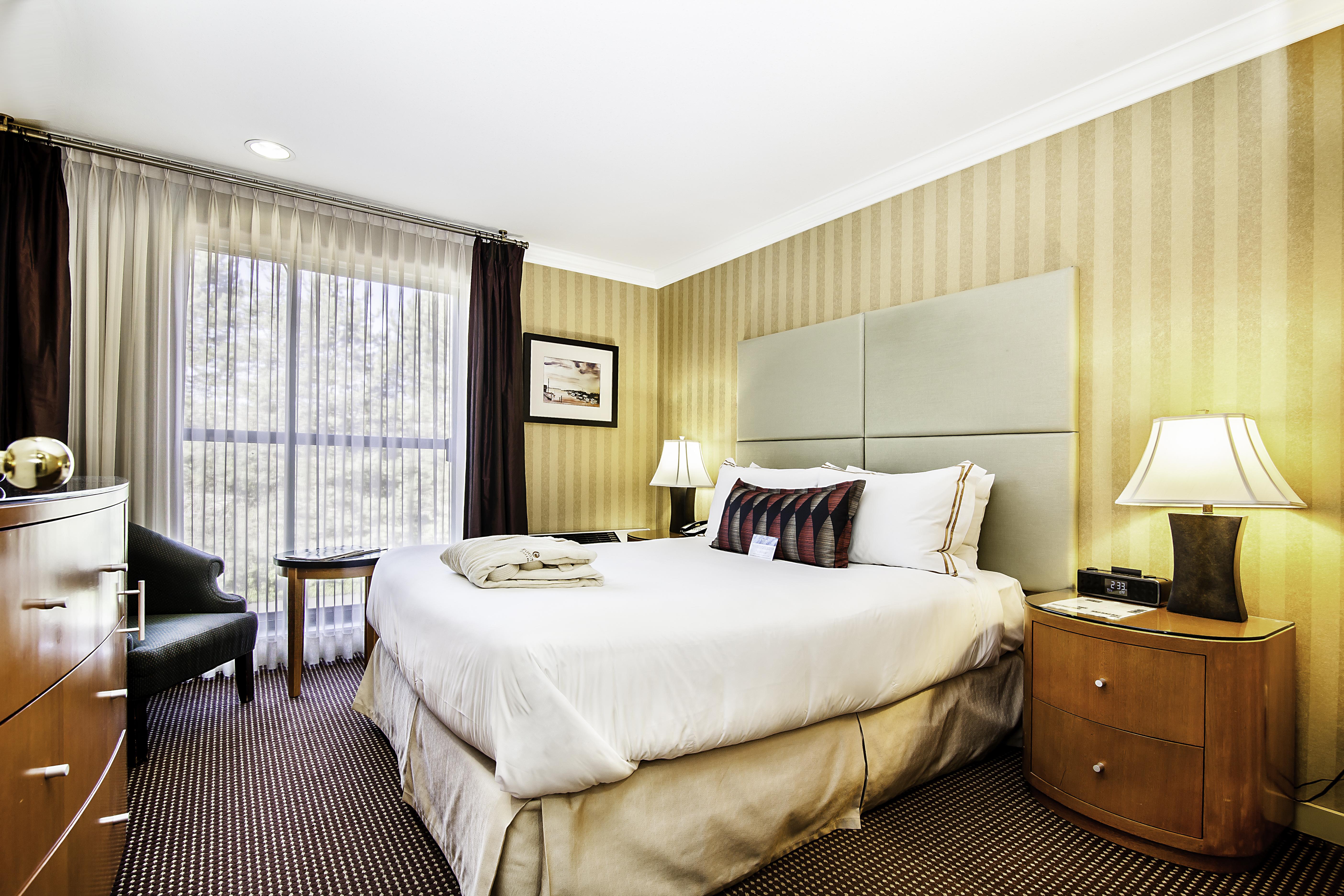 Executive Suites Hotel & Conference Center, Metro Vancouver Burnaby Zewnętrze zdjęcie