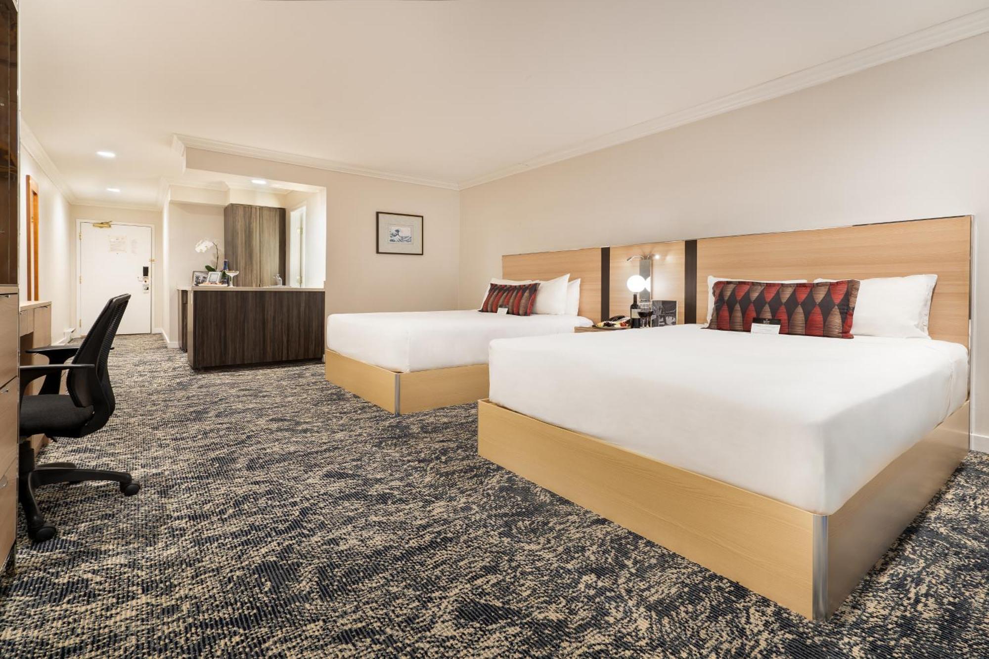 Executive Suites Hotel & Conference Center, Metro Vancouver Burnaby Zewnętrze zdjęcie