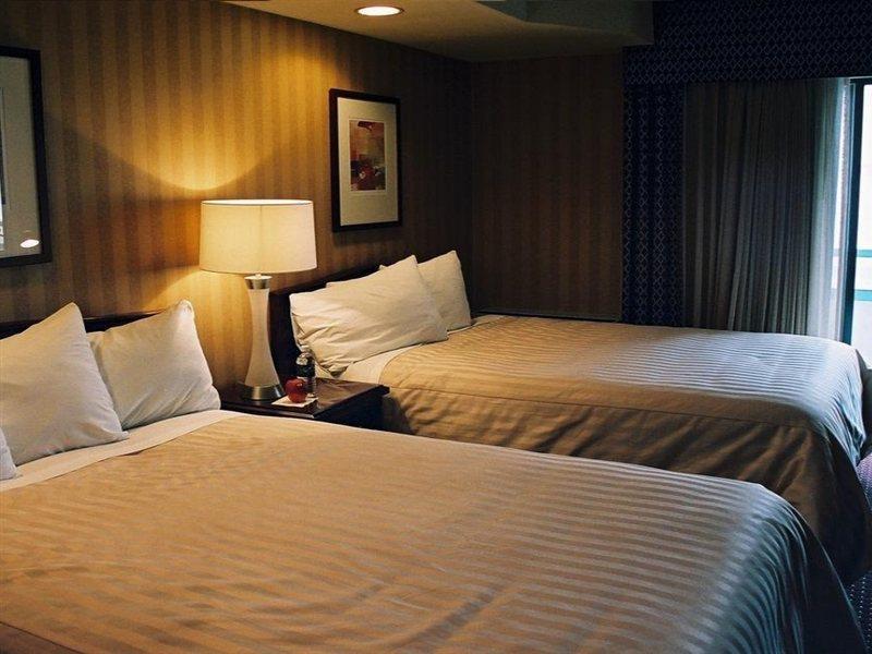 Executive Suites Hotel & Conference Center, Metro Vancouver Burnaby Zewnętrze zdjęcie